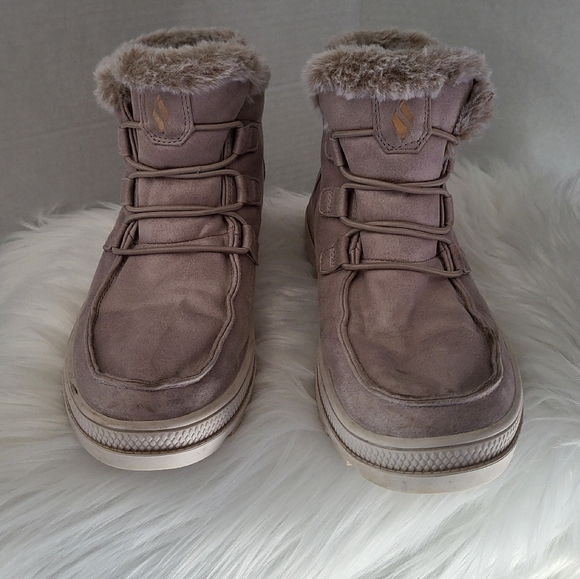 Skeckers Cozy Fur-Lined Winter Boots for Women, Size 7.5 - Picture 3 of 7